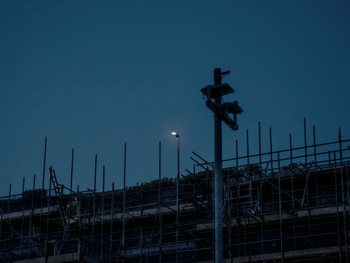 A construction site settling down at the end of the day